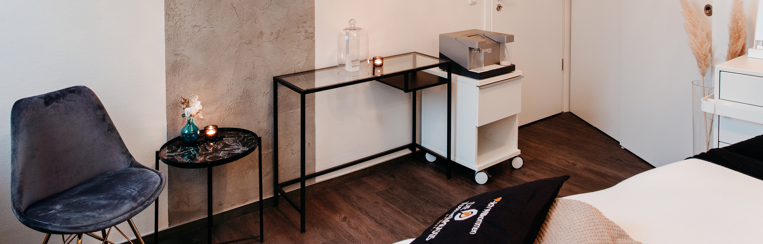 Slider Behandlungsraum Stuhl